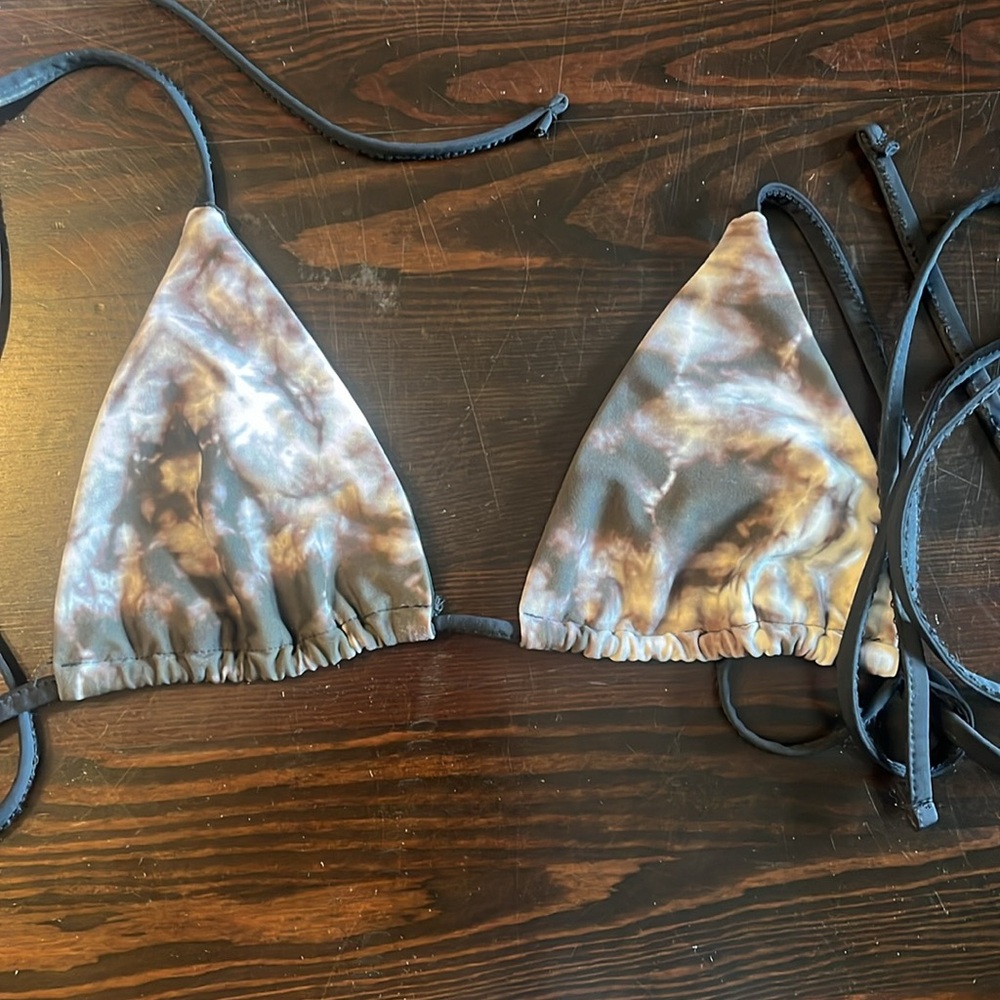 🌈 Fashion Nova Tie-Dye Bikini – Size M